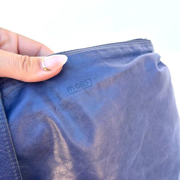 M0851 Leather Blue Crossbody Bag Medium Purse Practical Travel - Picture 3 of 11